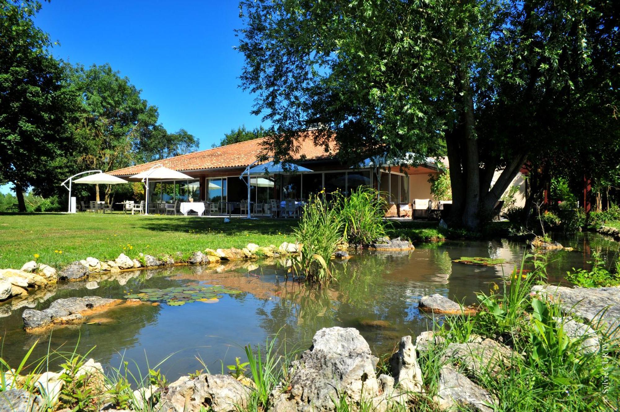 Les Jardins Du Lac Trizay Exterior foto