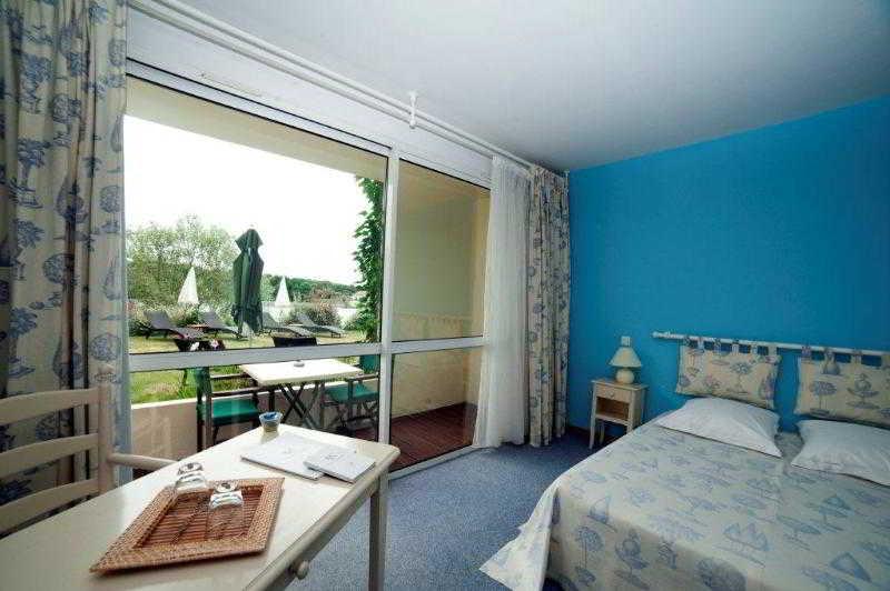 Les Jardins Du Lac Trizay Habitación foto